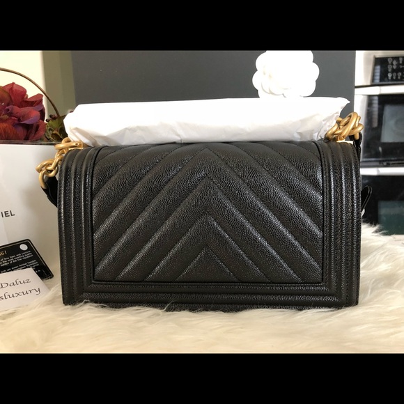 New Chanel caviar boy bag gold hw old medium - Picture 2 of 8